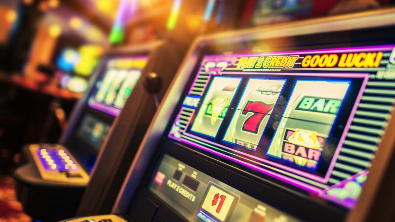 Apa Saja Slot Endorphina Paling Populer di Indonesia?